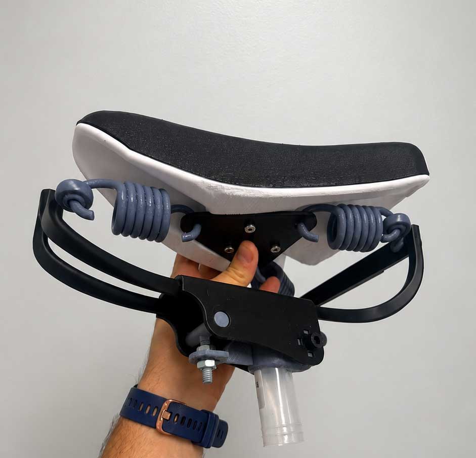 BounceBack suspension seat — side view